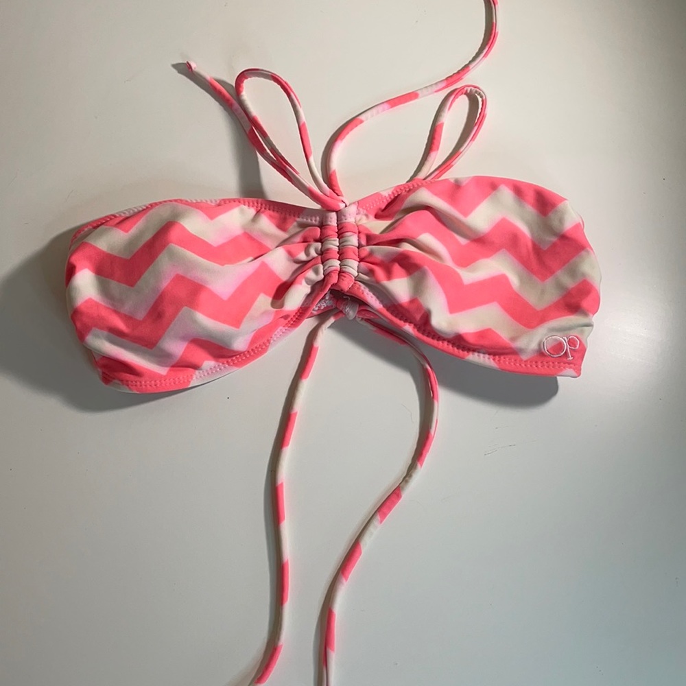 Pink chevron strapless bikini top
